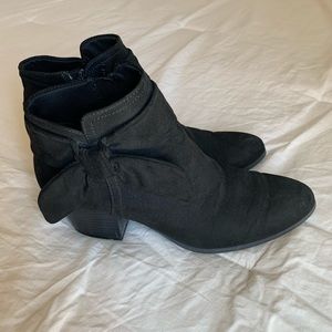 Old Navy Black Suede Ankle Booties size 8 1/2